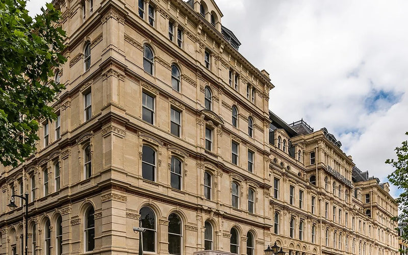 Just Grand! Digital Advertising Screens for Top Birmingham Hotel